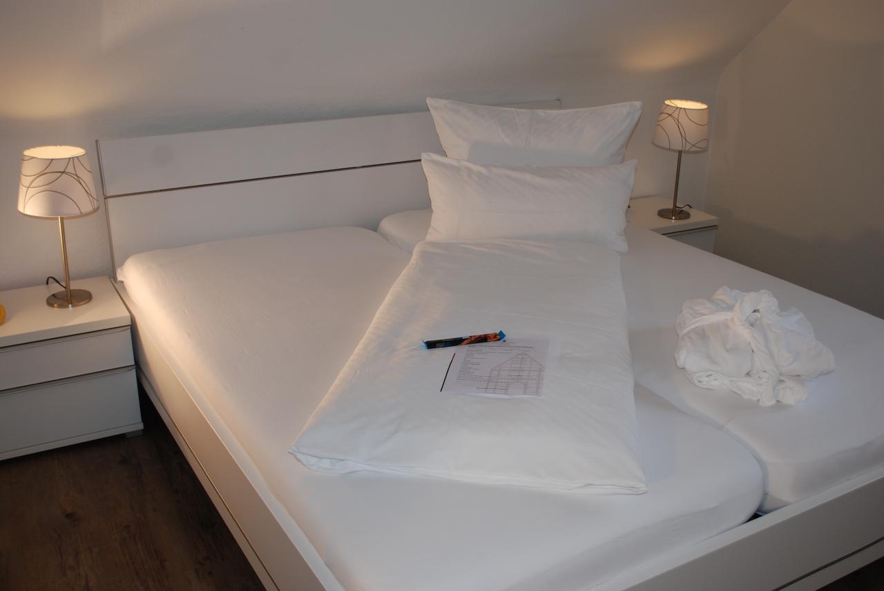 Alt Warburg Hotel ภายนอก รูปภาพ