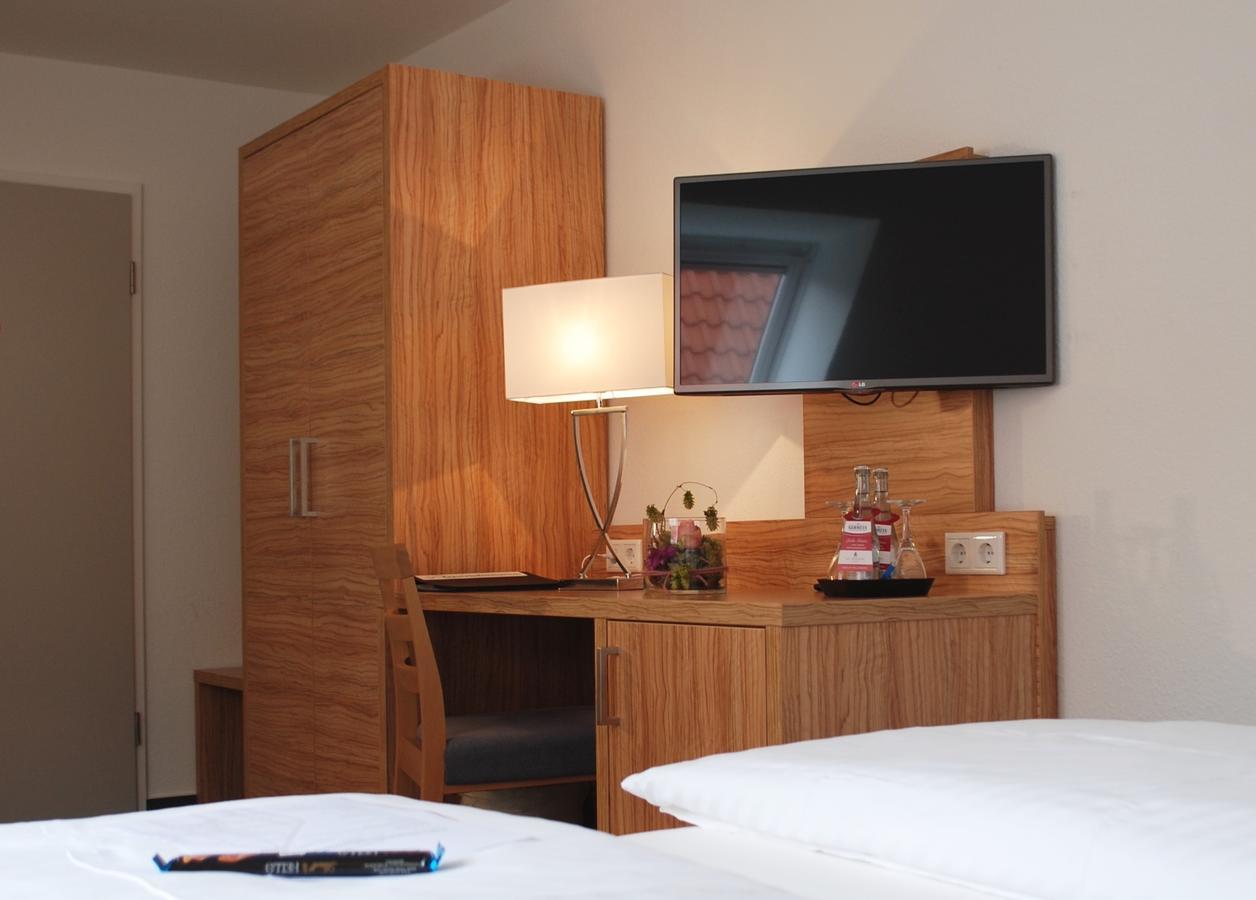 Alt Warburg Hotel ภายนอก รูปภาพ