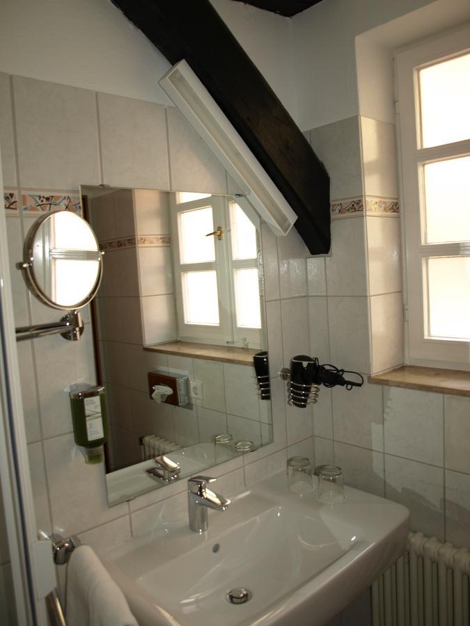 Alt Warburg Hotel ภายนอก รูปภาพ