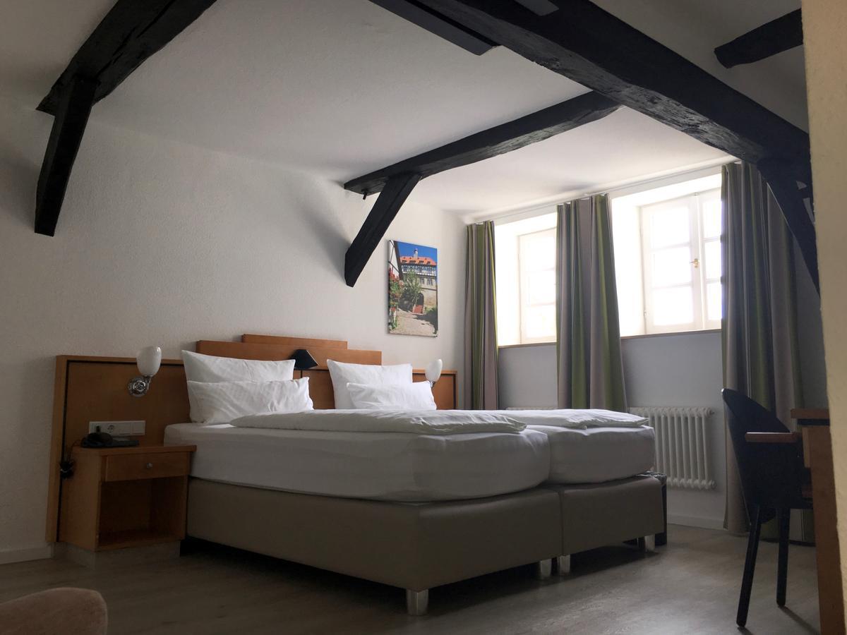 Alt Warburg Hotel ภายนอก รูปภาพ