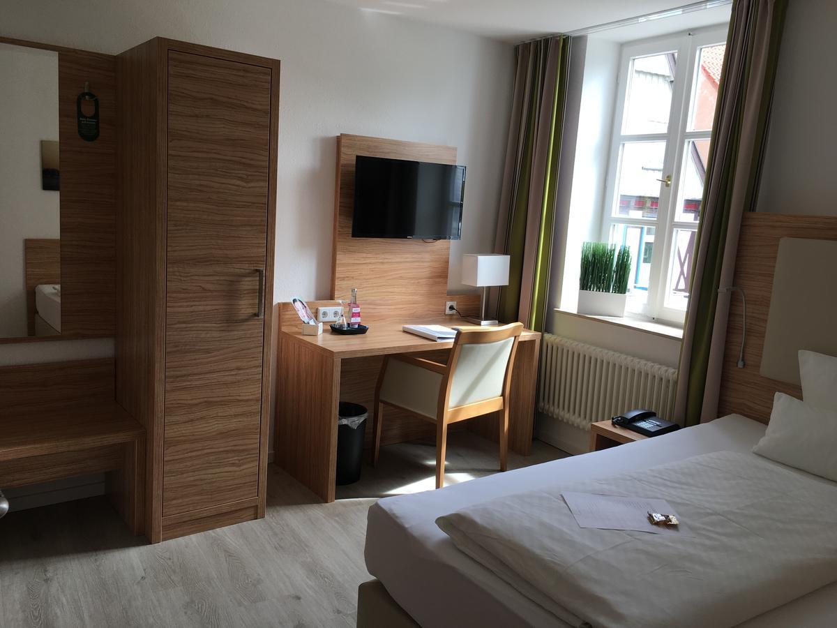 Alt Warburg Hotel ภายนอก รูปภาพ